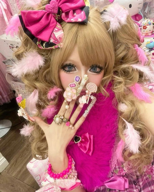 A woman wearing pink gyaru fashion.